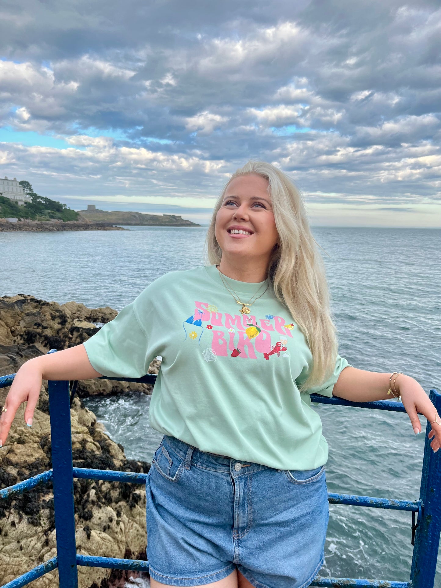 SUMMER BIRD OVERSIZED TEE