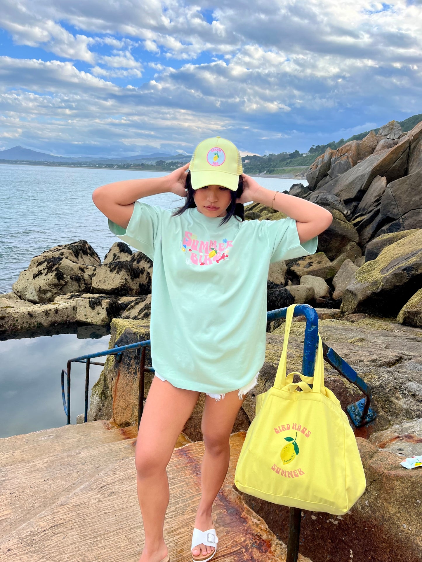 SUMMER BIRD TOTE